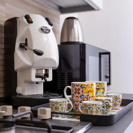 The Historical Center Of La Dolce * פלרמו